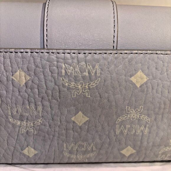 MCM Crossbody Purse Gray Leather Chic Preppy Designer Understated Gold Quiet Lux - Picture 15 of 15